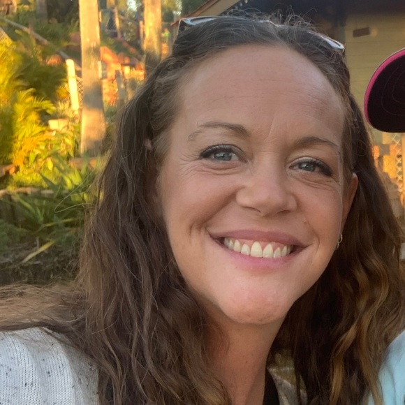 Meet your Posher, Brooke - Picture 1 of 1